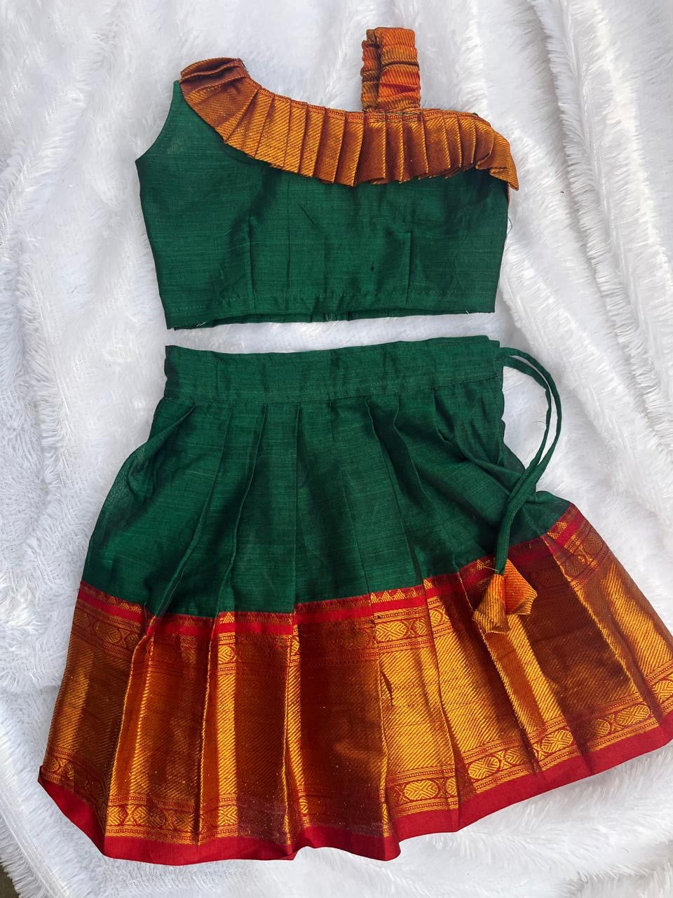 Elegant Narayanpet Crop Top